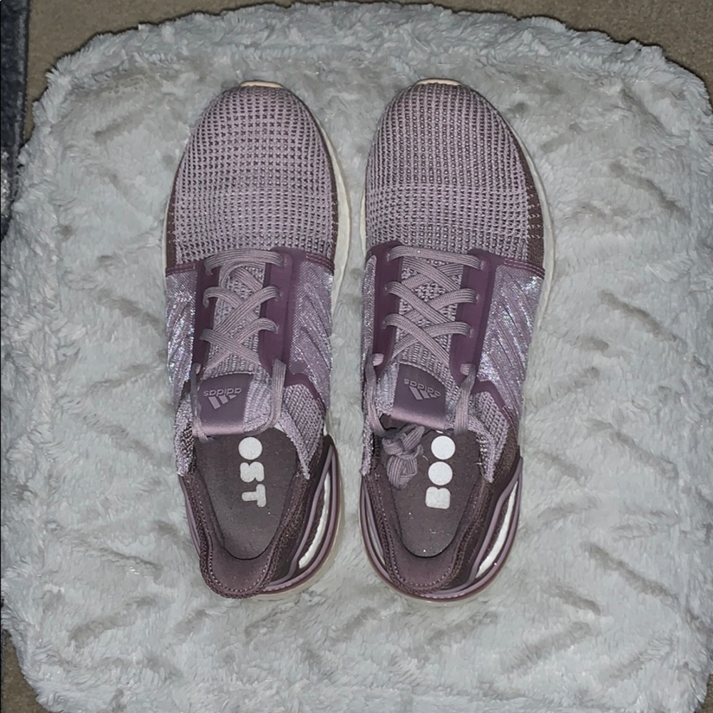 Women’s Adidas Ultraboost 19s